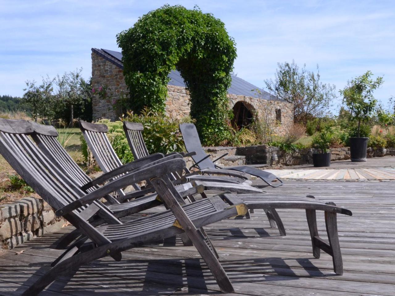 Gorgeous Holiday Home In Stoumont With Garden Екстер'єр фото